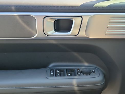 Certified 2026 Hyundai Santa Fe SEL FWD image 15