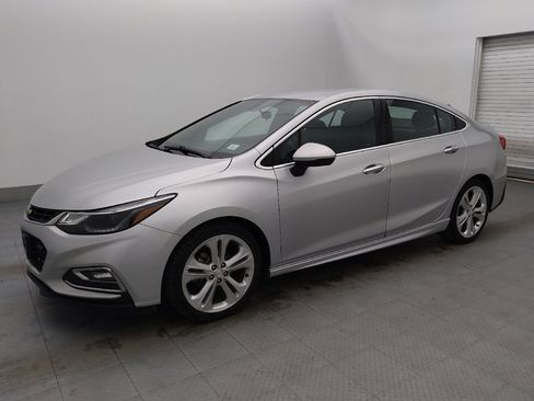 Used 2017 Chevrolet Cruze Premier w/ RS Package image 2