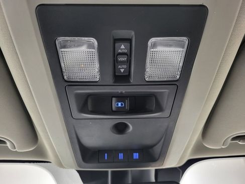 Used 2017 RAM 1500 Big Horn image 12