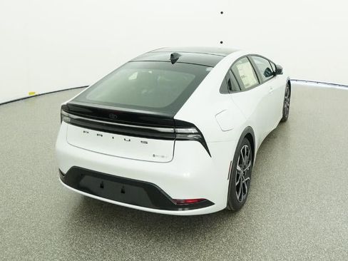 New 2026 Toyota Prius Plug-In Hybrid FWD image 41