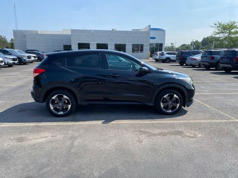 Used 2018 Honda HR-V EX image 10