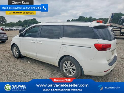 Used 2017 Kia Sedona LX w/ LX Essentials Premium Package FWD image 3