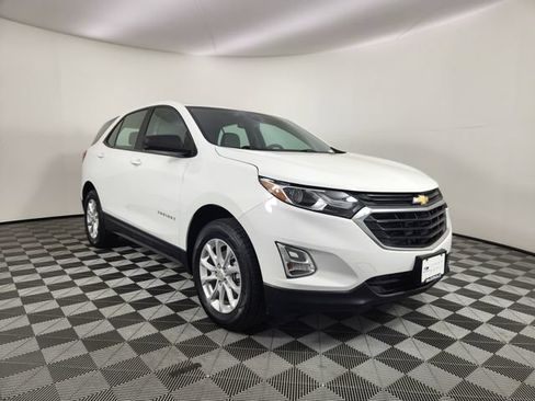 Used 2021 Chevrolet Equinox LS AWD/4WD image 7