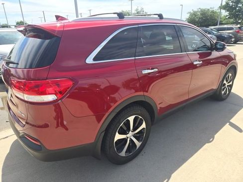 Used 2016 Kia Sorento EX FWD image 3