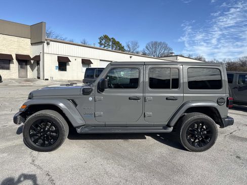 Used 2021 Jeep Wrangler Unlimited Sahara w/ Cold Weather Group image 2