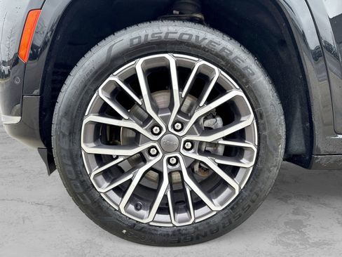 Used 2021 Jeep Grand Cherokee L Summit AWD/4WD image 13