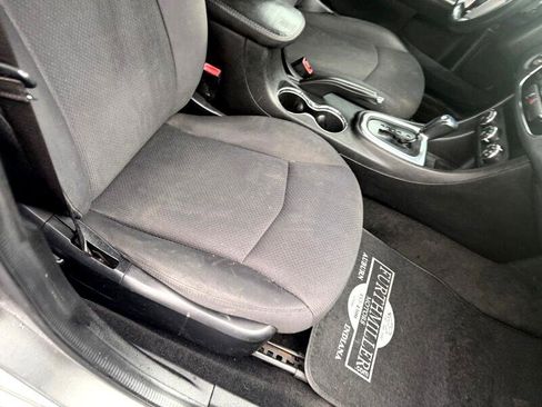 Used 2013 Chrysler 200 Touring image 20