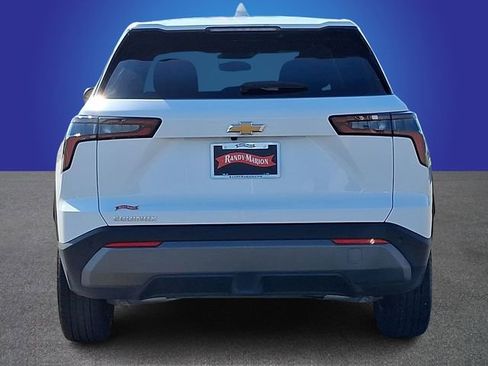 Used 2026 Chevrolet Equinox LT FWD image 5