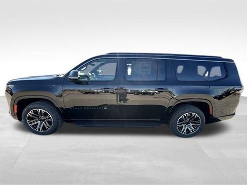 New 2026 Jeep Grand Wagoneer L 2WD image 3