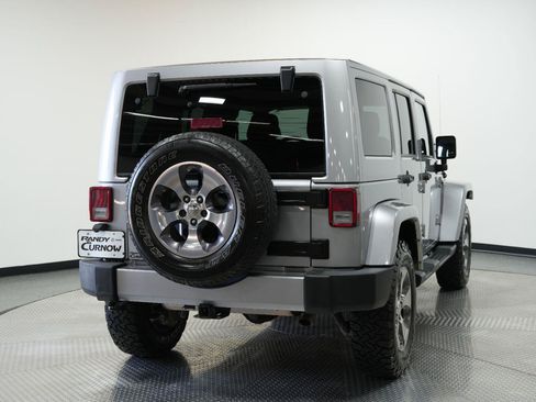 Used 2016 Jeep Wrangler Unlimited Sahara w/ Max Tow Package AWD/4WD image 8