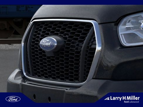 New 2025 Ford Transit 350 XLT image 17