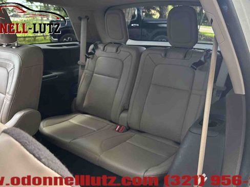 Used 2023 Lincoln Aviator Reserve w/ Equipment Group 201A AWD/4WD image 12