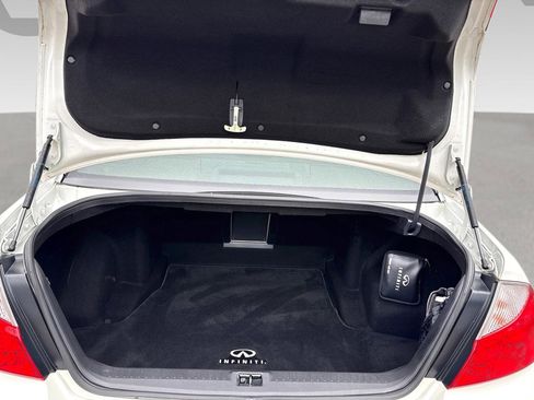 Used 2010 INFINITI M35 w/ Technology Pkg image 25