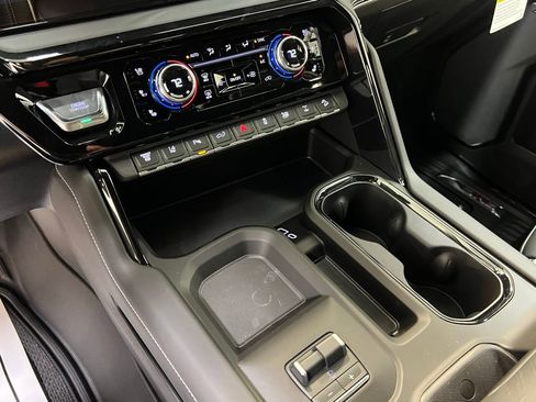 New 2026 GMC Sierra 2500 AT4X AWD/4WD image 25
