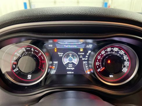 Used 2020 Dodge Challenger R/T Scat Pack RWD image 12