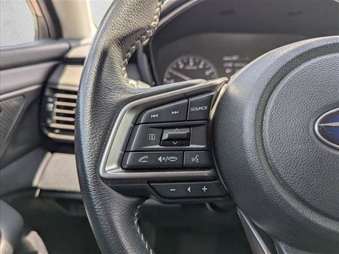 Used 2025 Subaru Outback Premium AWD/4WD image 13