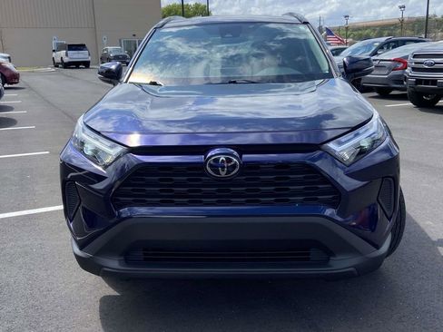 Used 2024 Toyota RAV4 XLE FWD image 8