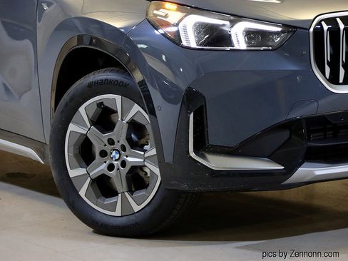 Used 2025 BMW X1 xDrive28i w/ Technology Package image 3