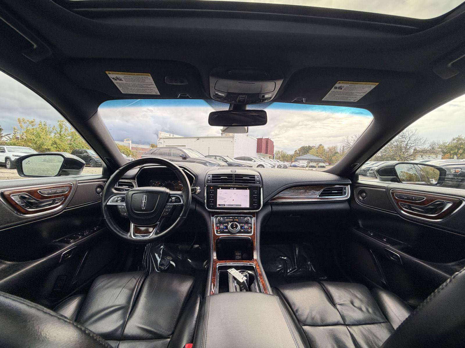 Used 2019 Lincoln Continental Reserve AWD/4WD image 25