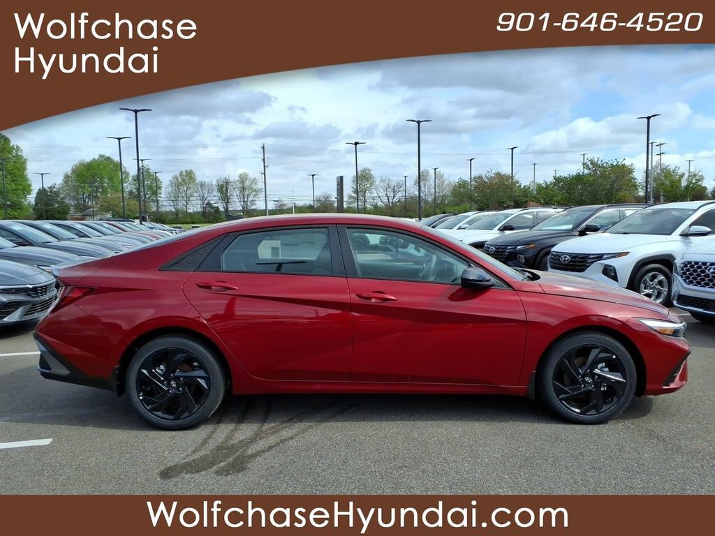 Certified 2026 Hyundai Elantra Sport FWD image 6