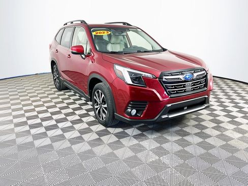 Used 2023 Subaru Forester Limited image 3