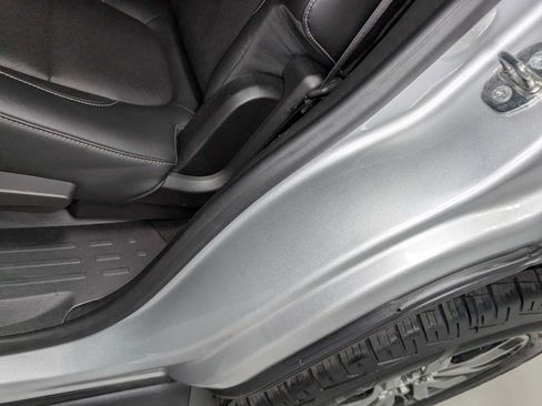 Used 2017 GMC Acadia SLT AWD/4WD image 22