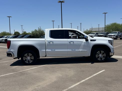Certified 2025 GMC Sierra 1500 SLT RWD image 6