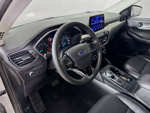 Used 2022 Ford Escape SEL image 8