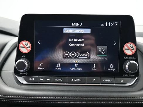 Used 2024 Nissan Rogue SV FWD image 24
