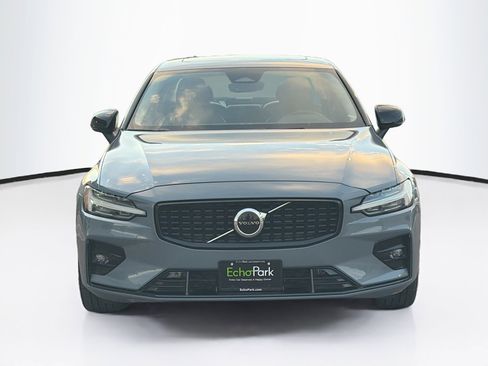Used 2024 Volvo S60 B5 Core AWD/4WD image 2