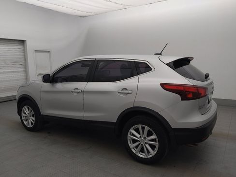 Used 2017 Nissan Rogue Sport S w/ S Appearance Package FWD image 3