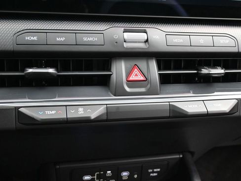 Used 2025 Kia K4 GT-Line w/ GT-Line Premium Package FWD image 23