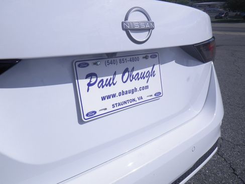 Used 2025 Nissan Sentra SV image 25