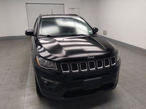 Used 2018 Jeep Compass Latitude AWD/4WD image 14
