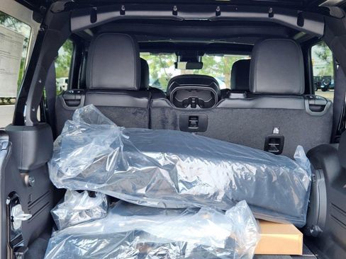 New 2024 Jeep Wrangler Unlimited Rubicon 392 image 20