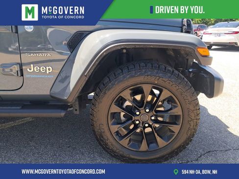 Used 2024 Jeep Wrangler Unlimited Sahara AWD/4WD image 12