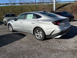 New 2026 Hyundai Sonata SE FWD video 3