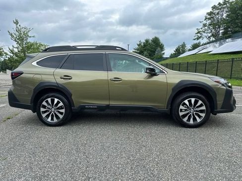 Used 2024 Subaru Outback Limited w/ Popular Package #2 AWD/4WD image 8