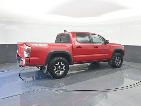 Used 2023 Toyota Tacoma TRD Off-Road w/ Technology Package AWD/4WD image 15