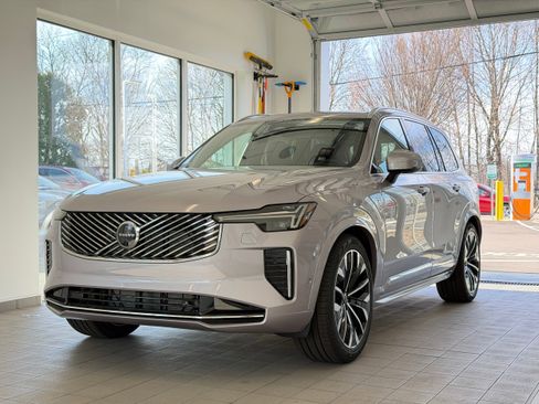 New 2026 Volvo XC90 B5 Plus w/ Protection Package Premier AWD/4WD image 2