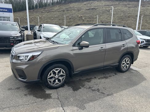 Used 2019 Subaru Forester Premium w/ All-Weather Package image 15