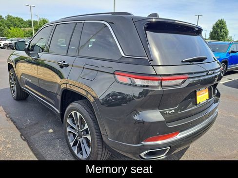 Used 2023 Jeep Grand Cherokee Overland AWD/4WD image 5