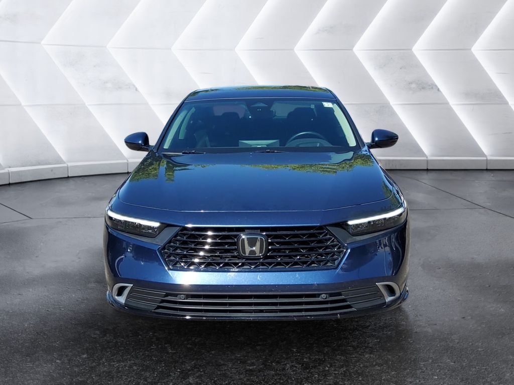 Used 2024 Honda Accord Touring image 2