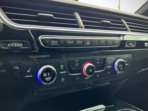 Used 2017 Audi Q7 3.0T Premium image 49