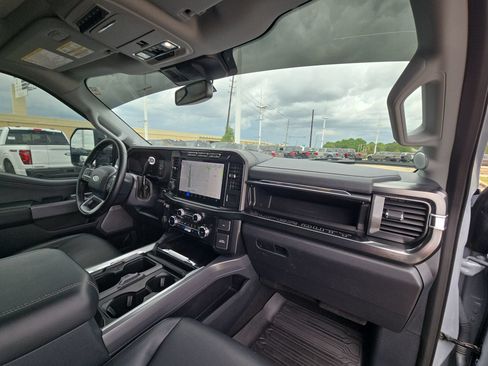 Used 2024 Ford F250 Lariat w/ Lariat Ultimate Package AWD/4WD image 30