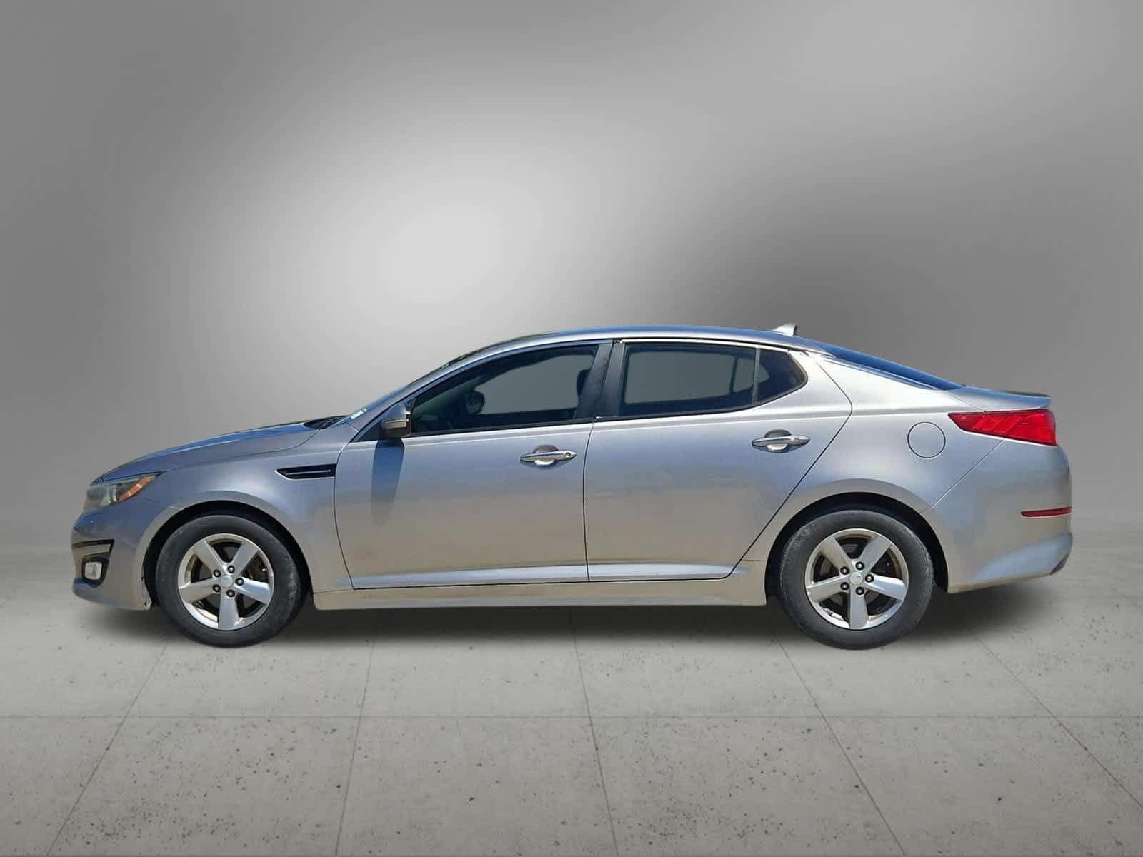 Used 2015 Kia Optima LX FWD image 3