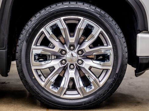 Used 2024 GMC Sierra 1500 Denali w/ Denali Reserve Package AWD/4WD image 39