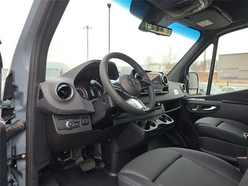 New 2026 Mercedes-Benz Sprinter 2500 image 18