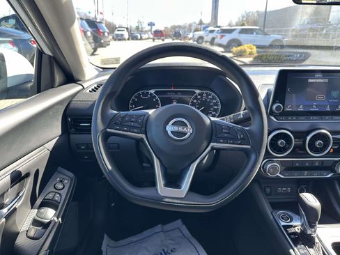 Used 2024 Nissan Sentra SV image 12