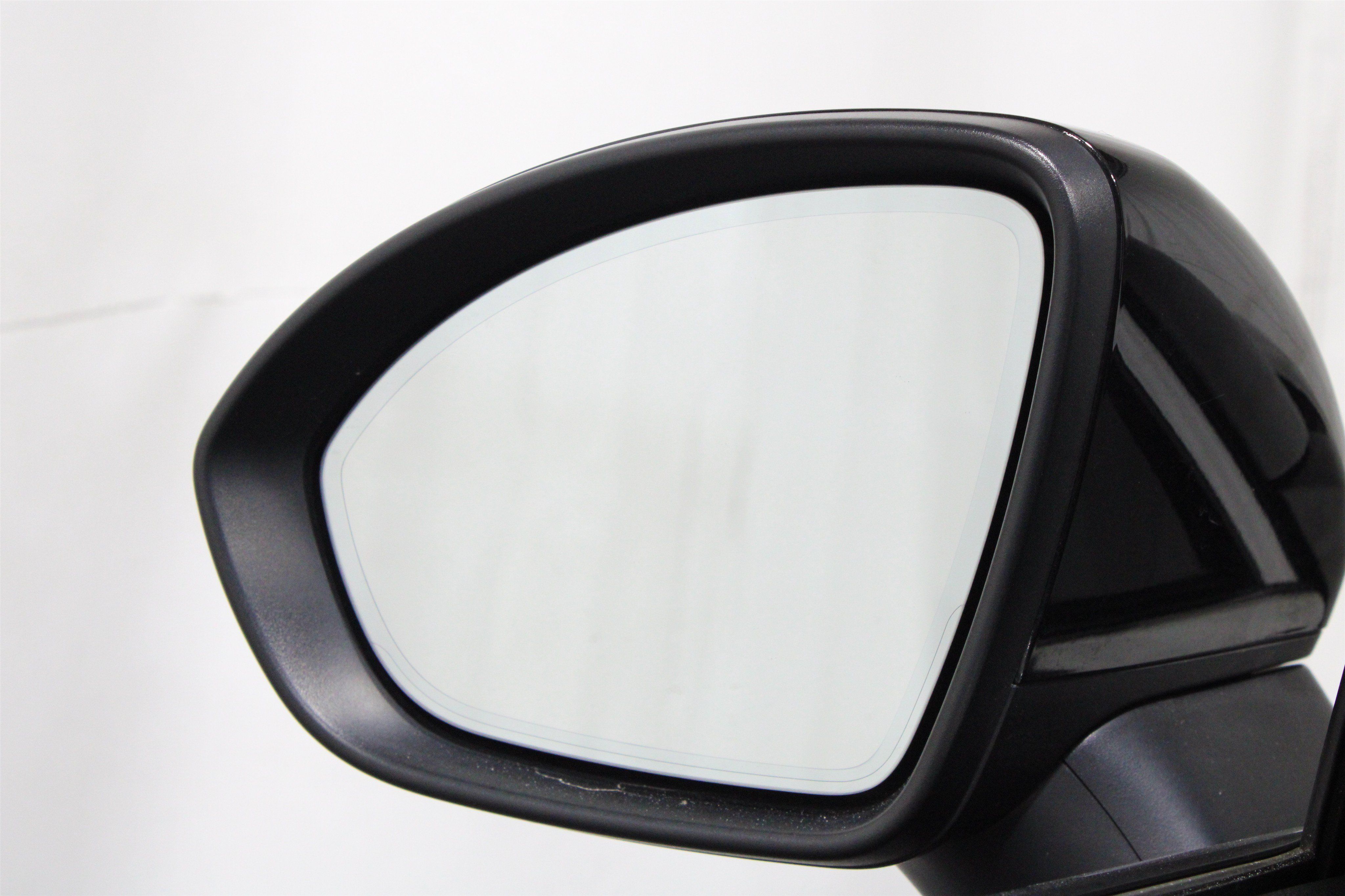 Used 2023 Buick Envision Essence FWD image 13